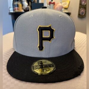 New Era 59Fifty MLB Pittsburg Pirates Smith fitted hat ball cap. Size 7 3/8.